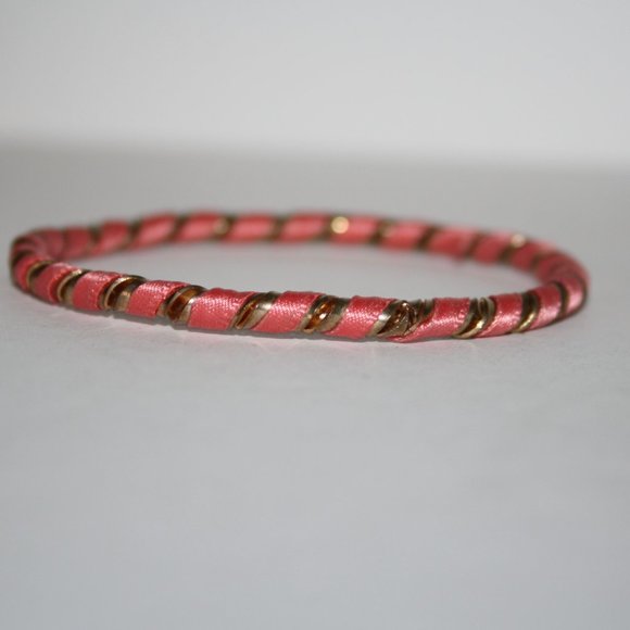 💖 Vintage Gold & Pink Ribbon Bangle Bracelet 💖 - Picture 3 of 4